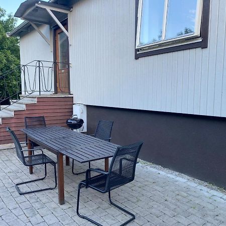 Cheerful Three Room Villa At Stroemstad City Center 외부 사진
